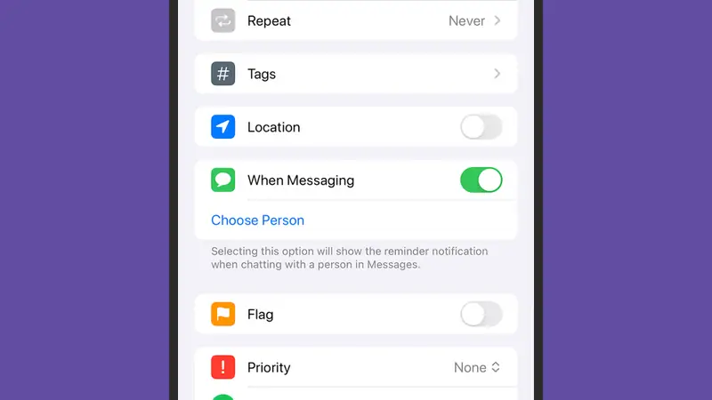يمكنك ربط التذكيرات بأشخاص معينين في تطبيق الرسائل. حقوق الصورة: ديفيد نيلد